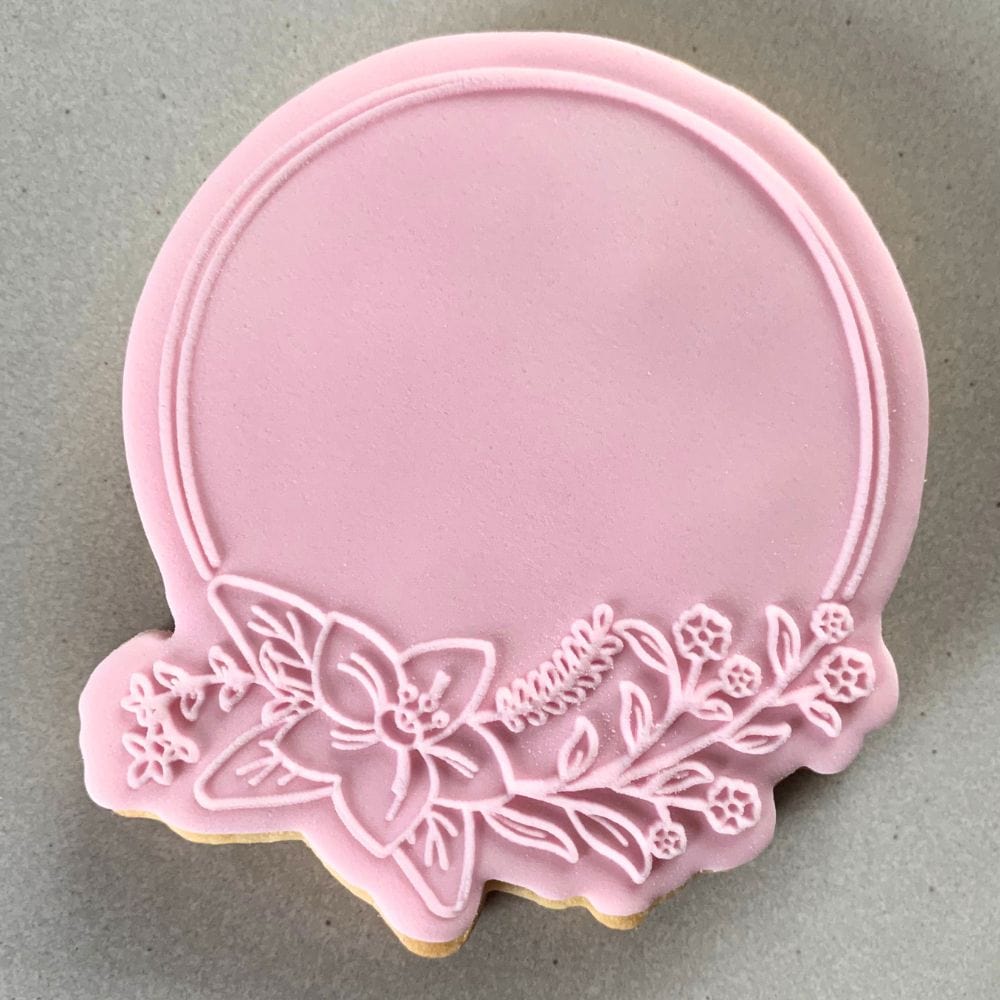 Embossed Lilly flower cookie with the Lilly Flower Floral Frame Cookie Stamp Set and matching cookie cutter