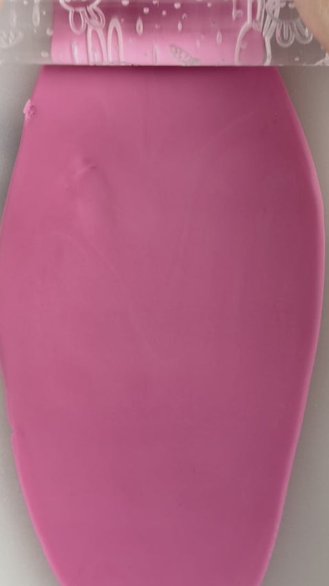 pixie roller easter bunnies embossed rolling pin creating bunny fondant cookies