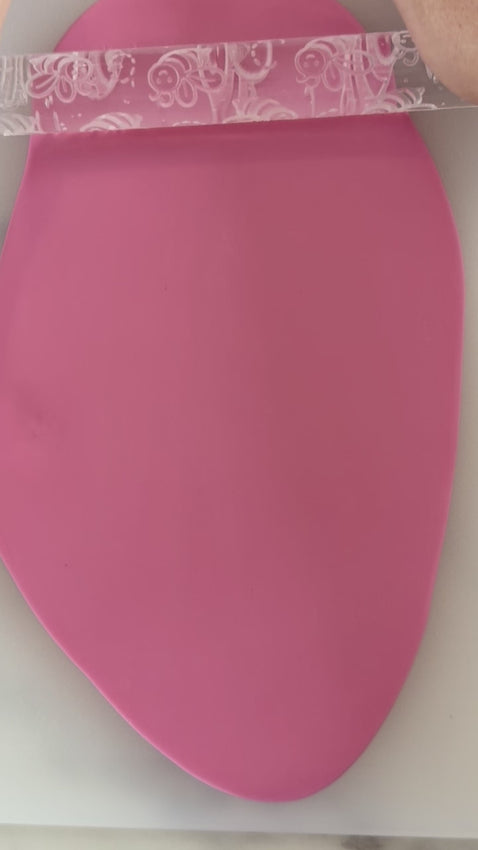 Pixie Roller bumble bee embossed textured rolling pin rolling bee pattern into fondant