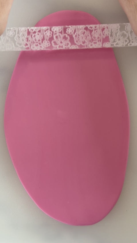 Pixie Roller blossom embossed textured rolling pin rolling floral pattern into fondant