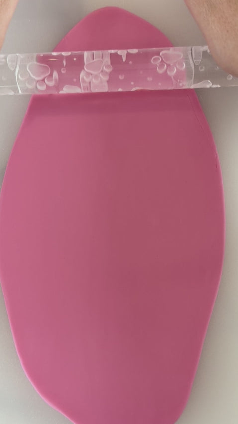 Pixie Roller paw prints embossed textured rolling pin rolling pet paw pattern into fondant