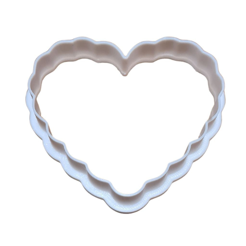 Wavy heart cookie cutter for fondant and sugar cookies